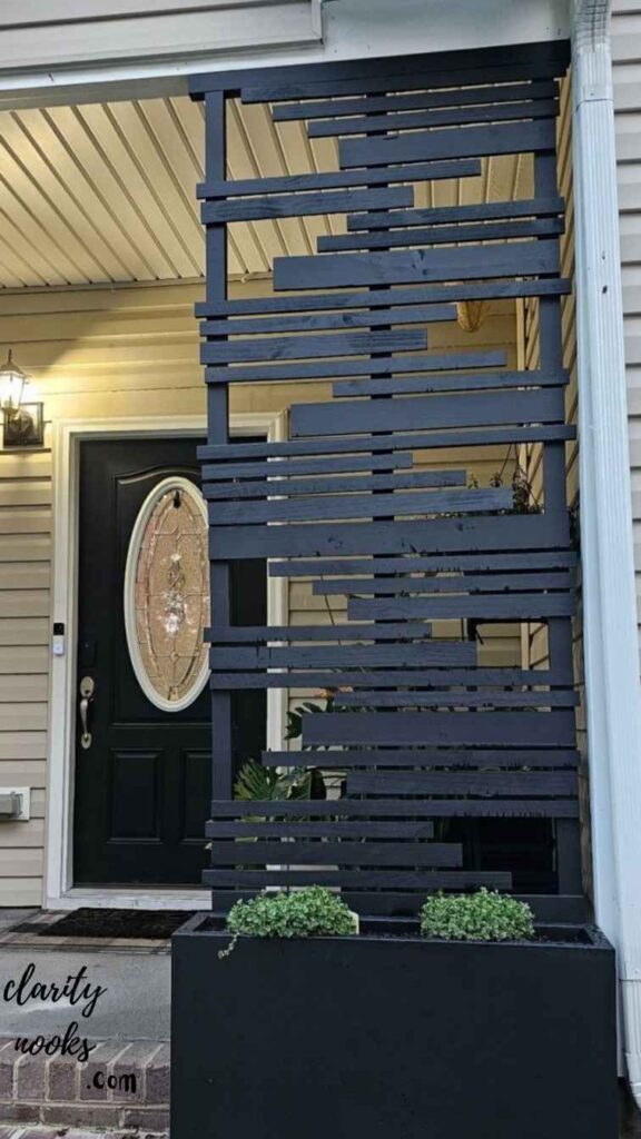 Frame the Entry With Vertical Privacy Screens or Trellises