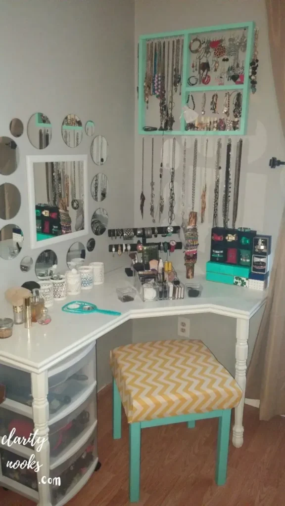 Build a DIY Vanity Corner From Scratch